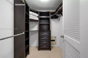 3250 NE 1st Ave, Miami, FL 33137 - Photo 13