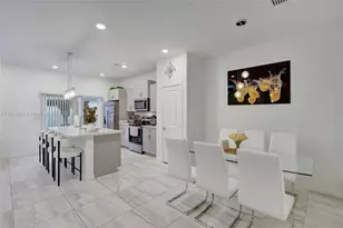 838 SE 17th St, Homestead, FL 33034 - Photo 9