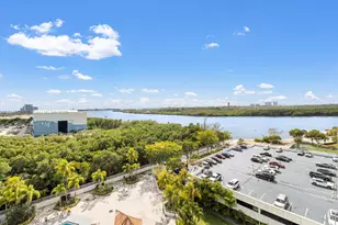 100 Bayview Dr, Sunny Isles Beach, FL 33160 - Photo 17