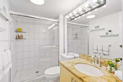 100 Bayview Dr #1024, Sunny Isles Beach, FL 33160 - Photo 13