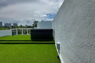 1985 Calais, Miami Beach, FL 33141 - Photo 7