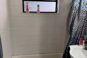 2770 NW 164th Terrace, Miami Gardens, FL 33054 - Photo 11