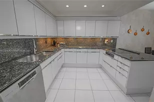 9801 Collins Ave, Bal Harbour, FL 33154 - Photo 5