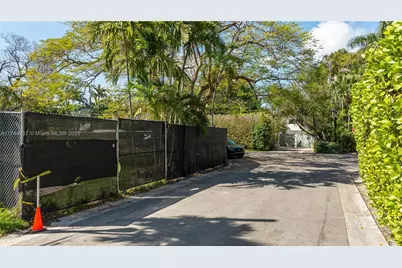 315 W San Marino Dr, Miami Beach, FL 33139 - Photo 25