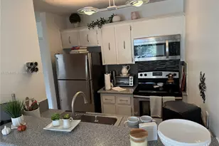 1225 NE 124th St, North Miami, FL 33161 - Photo 3