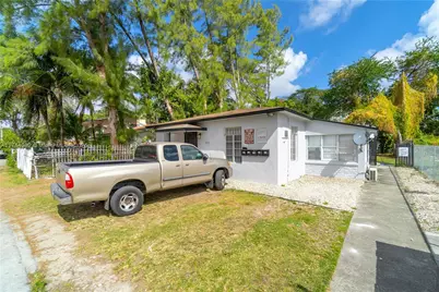 7525 NE Miami Ct, Miami, FL 33138 - Photo 3