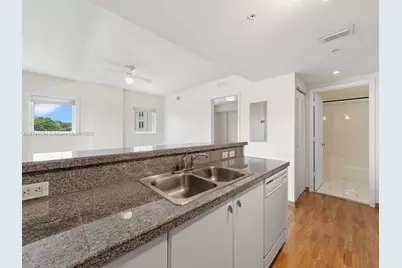 2740 SW 28th Ter #508, Miami, FL 33133 - Photo 5