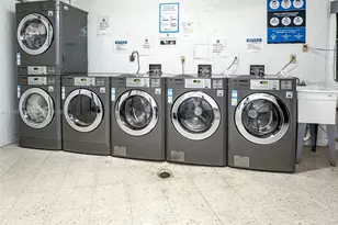 100 Bayview Dr, Sunny Isles Beach, FL 33160 - Photo 21