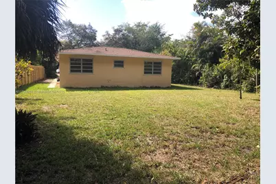 [Address not provided], North Miami, FL 33161 - Photo 3