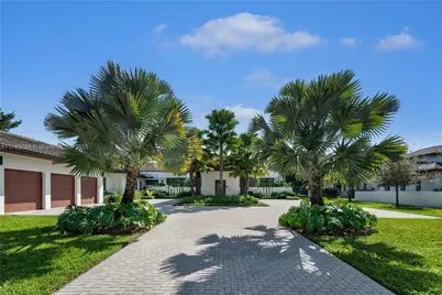 6240 SW 116th St, Pinecrest, FL 33156 - Photo 3