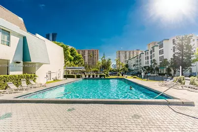 17620 Atlantic Blvd #519, Sunny Isles Beach, FL 33160 - Photo 31