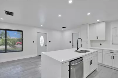 1628 NE 7th Ave, Fort Lauderdale, FL 33305 - Photo 5