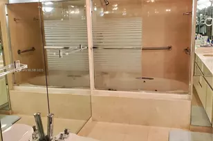 5757 Collins Ave, Miami Beach, FL 33140 - Photo 17