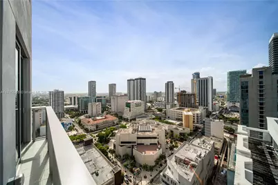 227 NE 2nd St #3106, Miami, FL 33132 - Photo 7