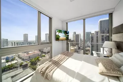 227 NE 2nd St #3106, Miami, FL 33132 - Photo 11