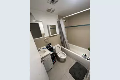 7025 Rue Granville, Miami Beach, FL 33141 - Photo 13