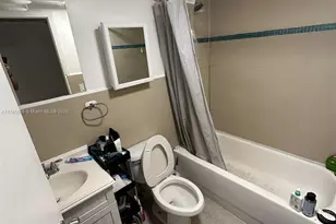 7025 Rue Granville, Miami Beach, FL 33141 - Photo 13