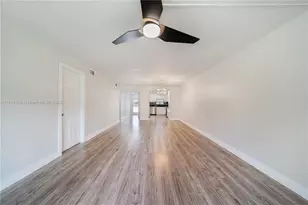 8901 S Hollybrook Blvd, Pembroke Pines, FL 33025 - Photo 7