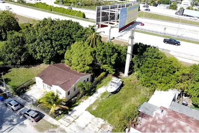 321 NW 37th St, Miami, FL 33127 - Photo 29