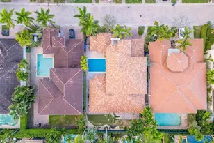 920 Captiva Dr, Hollywood, FL 33019 - Photo 9