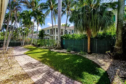 920 Captiva Dr, Hollywood, FL 33019 - Photo 61