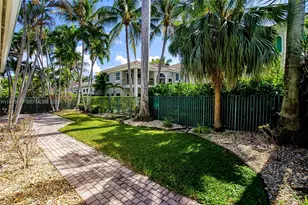 920 Captiva Dr, Hollywood, FL 33019 - Photo 61