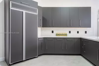 920 Captiva Dr, Hollywood, FL 33019 - Photo 25