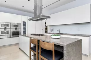 810 W 47th Ct - The Ritz Carlton Miami Beach, Miami Beach, FL 33140 - Photo 15