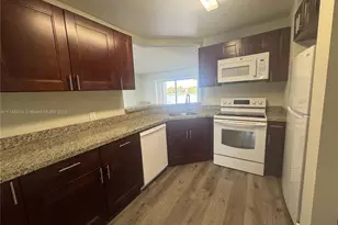 3425 NW 44th St, Oakland Park, FL 33309 - Photo 13