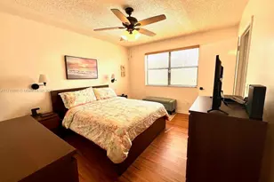 10332 Sunrise Lakes Blvd, Sunrise, FL 33322 - Photo 15