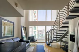 41 SE 5th St, Miami, FL 33131 - Photo 7