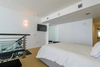 41 SE 5th St #2011, Miami, FL 33131 - Photo 15