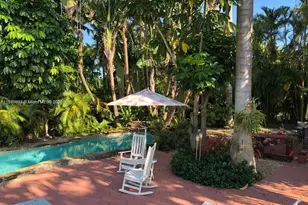 1112 NE 89th St, Miami, FL 33138 - Photo 5