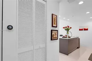 7875 NW 107th Ave, Doral, FL 33178 - Photo 13