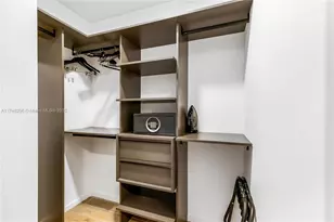 398 NE 5th St, Miami, FL 33132 - Photo 7