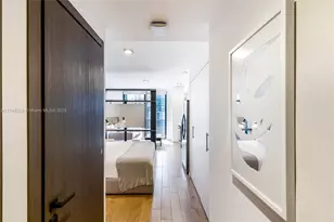 398 NE 5th St, Miami, FL 33132 - Photo 9