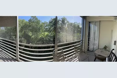 1000 NE 14th Ave #402, Hallandale Beach, FL 33009 - Photo 13
