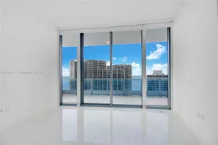 200 Biscayne Blvd Way, Miami, FL 33131 - Photo 13