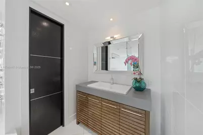 227 E Dilido Dr, Miami Beach, FL 33139 - Photo 51