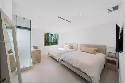 227 E Dilido Dr, Miami Beach, FL 33139 - Photo 53