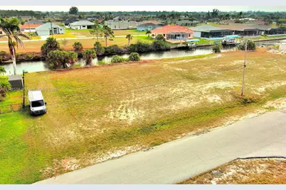 1939 NW 34th Pl, Cape Coral, FL 33993 - Photo 9