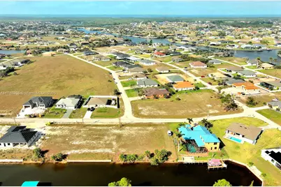 1939 NW 34th Pl, Cape Coral, FL 33993 - Photo 25