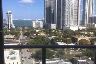 121 NE 34th St, Miami, FL 33137 - Photo 17