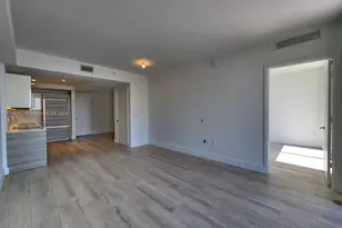 121 NE 34th St, Miami, FL 33137 - Photo 9