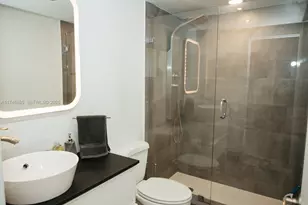 3725 S Ocean Dr, Hollywood, FL 33019 - Photo 31