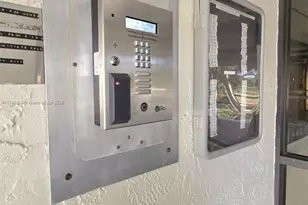 5530 NW 44th St, Lauderhill, FL 33319 - Photo 5