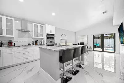 1311 SW 139th Ct, Miami, FL 33184 - Photo 9