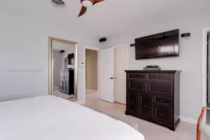 13205 Coronado Dr, North Miami, FL 33181 - Photo 15