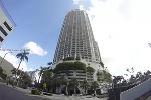 1750 N Bayshore Dr, Miami, FL 33132 - Photo 1