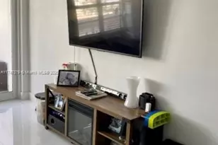 100 Lincoln Rd, Miami Beach, FL 33139 - Photo 3